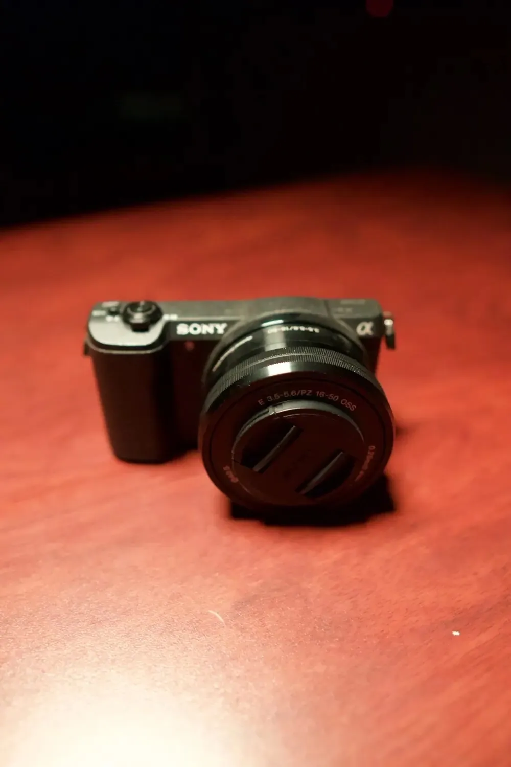 Cámara Sony A5100 (sin lente)