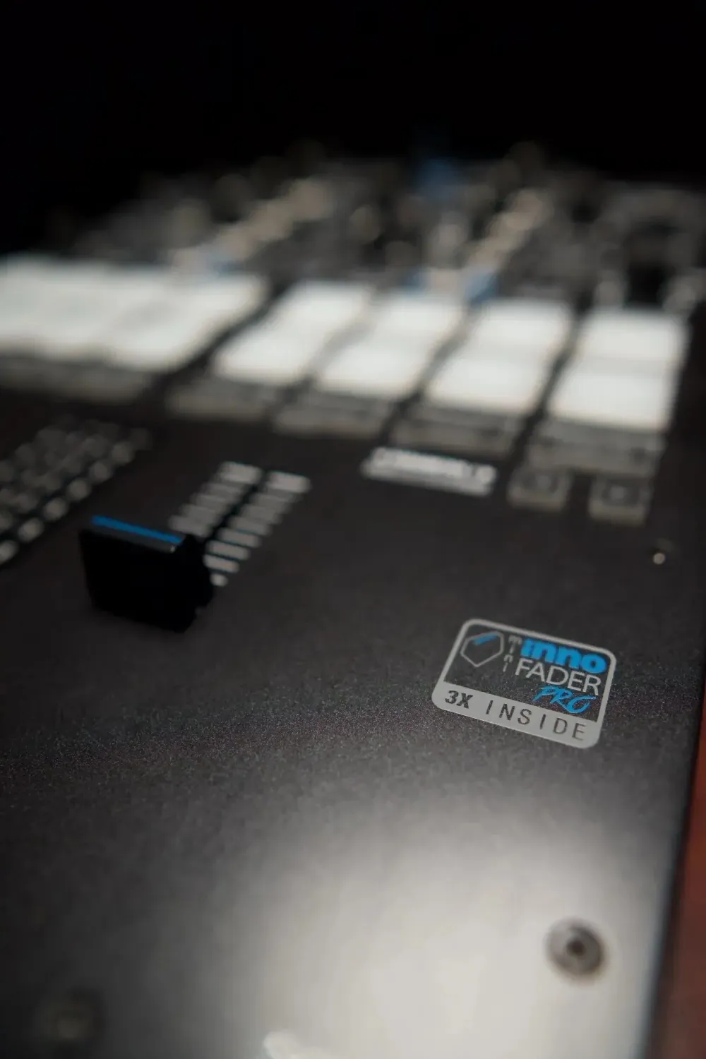 Reloop Mixer ELITE (con caja)
