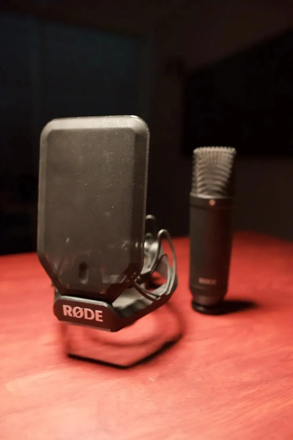 Micrófono Rode NT1 + accesorios + Vocal Booth