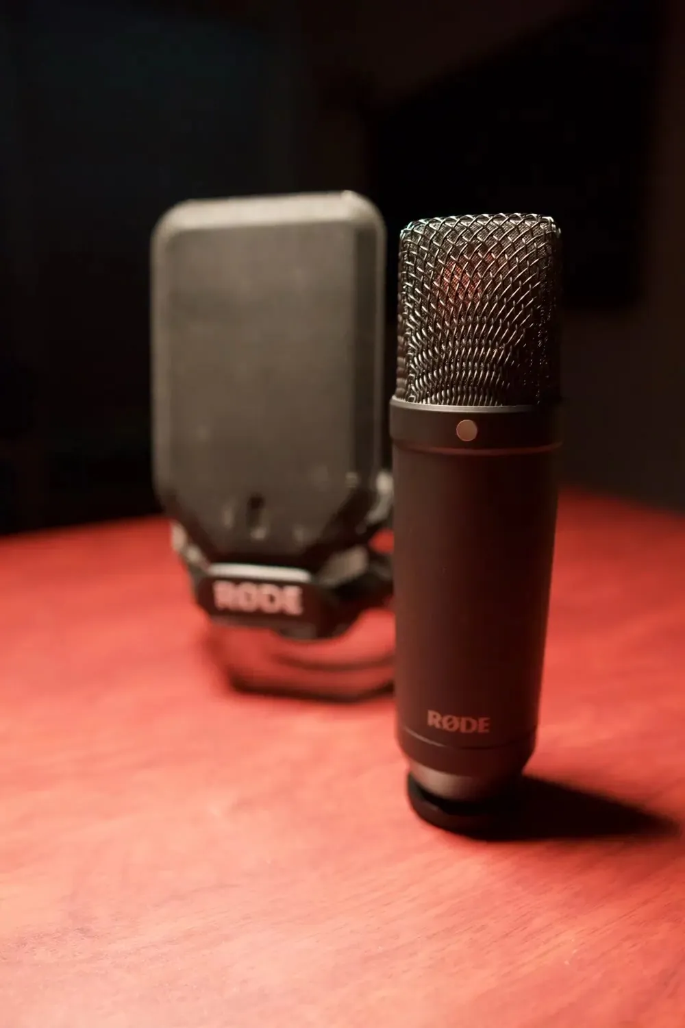 Micrófono Rode NT1 + accesorios + Vocal Booth